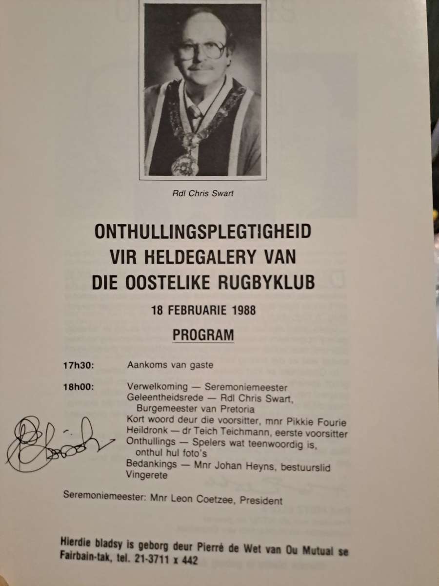 Rugby Brochure. Uile as Bokke en Bulle (Oostelike Rugby Club, Pretoria) 16 pp SIGNED BY AUTHOR