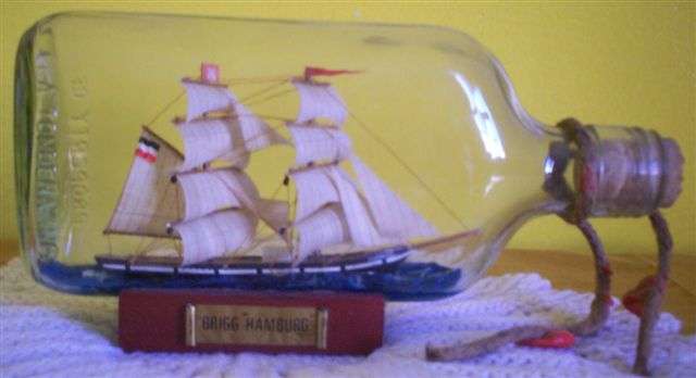 Brigg "Hamburg" in a bottle