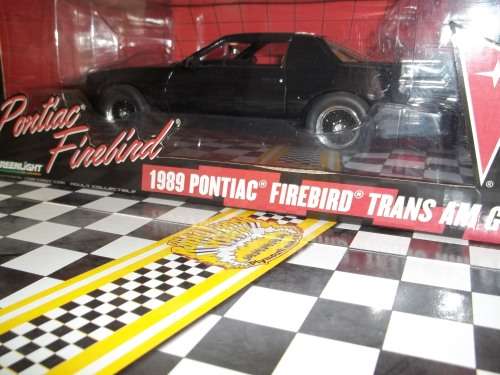 1989 Pontiac Firebird 1:18 by Greenlight