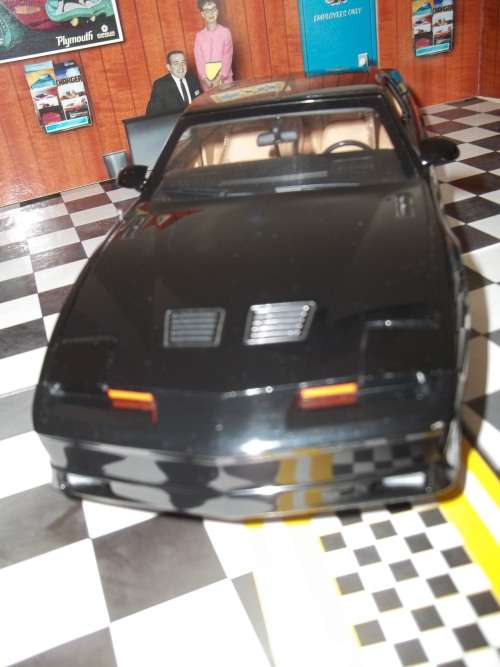 1989 Pontiac Firebird 1:18 by Greenlight