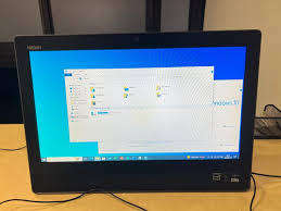Lenovo Thinkcentre Core i3 4005u