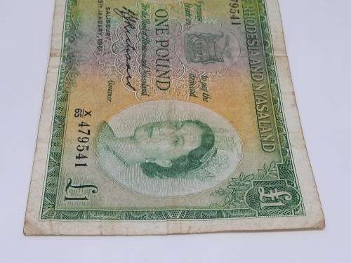 BANK OF RHODESIA AND NYASALAND 1 POUND 9TH JANUARY 1961 BANKNOTE