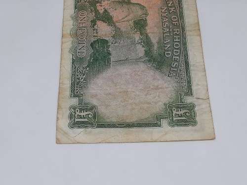 BANK OF RHODESIA AND NYASALAND 1ST OCTOBER 1956 ONE POUND BANKNOTE