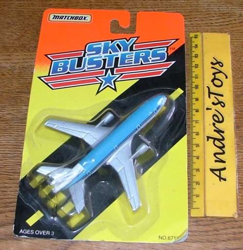 1995 Matchbox ~ Skybusters ~KLM DC-10 ~ Mint on card