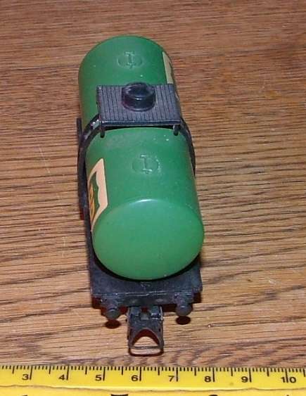 Model Train ~ Lima ~ BP tank ~ wagon