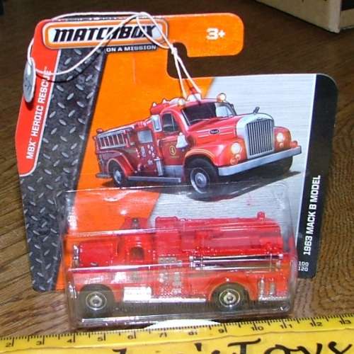 2013 Matchbox ~ BFK00-0818 ~ 100/120 ~ 1963 Mack B Model ~ Mint on short card