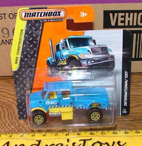 2013 Matchbox ~ BFJ77-08180 ~ 17/120 ~ International CXT ~ Mint on Short card