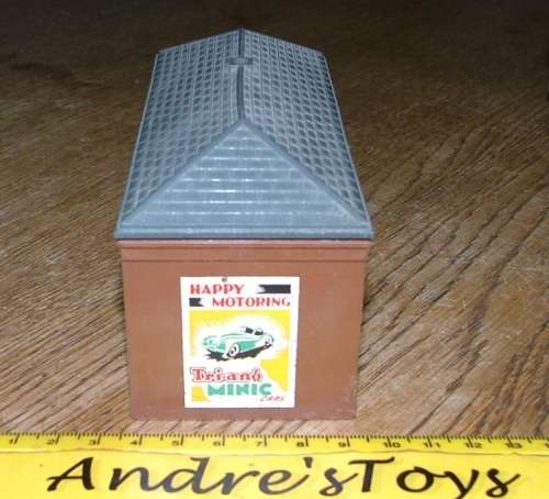 Vintage Triang OO scale building