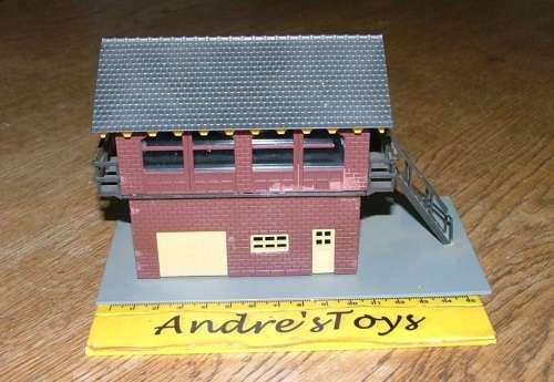 Vintage Lima HO scale building
