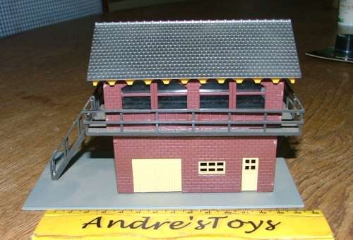 Vintage Lima HO scale building