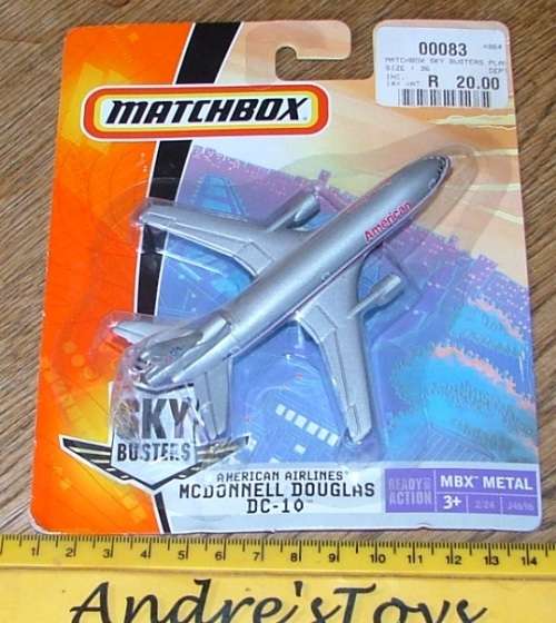 2005 Matchbox ~ Skybusters ~ MC Donnell Douglas DC10 ~ Carded