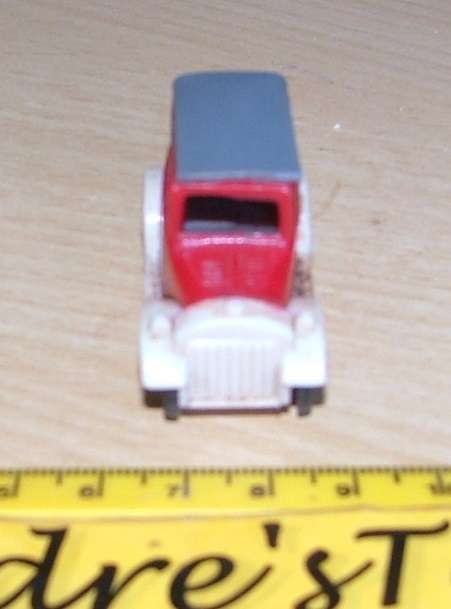 Vintage Plastic - Golden oldie ~ car ~ Loose
