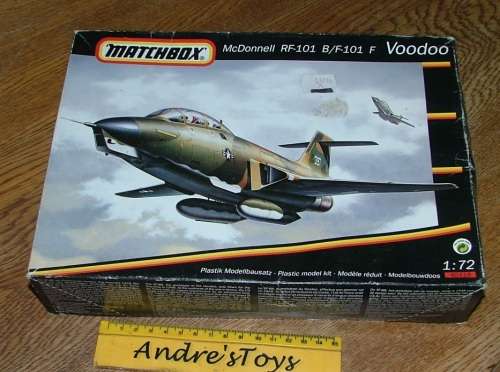 Vintage Kit by Matchbox ~ 1/72 PK-40418 MaDonnell RF101 Voodoo ~ Plastic Kit ~ 1992