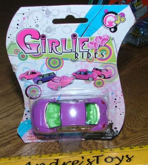 Realtoy  ~ Girlie Rides - VW ~ New Beetle  (Scale 1/64) ~ Mint on Card