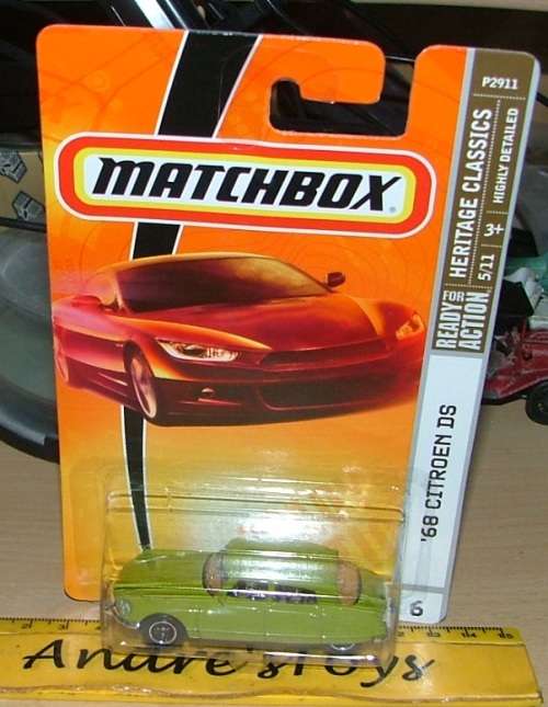 2008 Matchbox ~ 6 ~ '68 Citroen DS ~ Mint on Long card