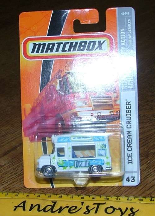 2008 Matchbox ~ No43 Ice Cream Cruiser ~  Mint on Long card