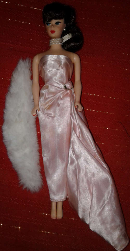 Mattel Barbie - Brunette Vintage  Barbie 1960's - Pink Dress