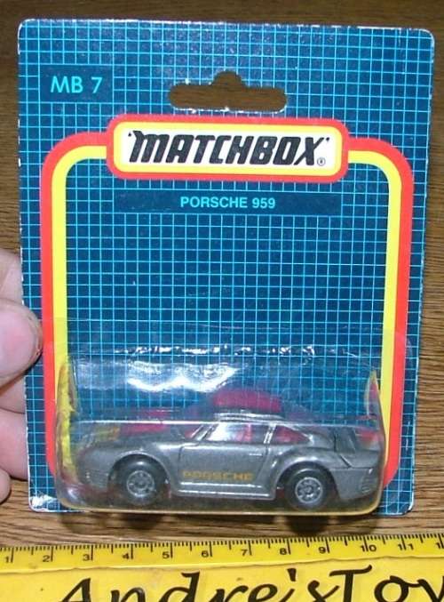 1987 Matchbox ~ MB7 Porsche 959 ~ Mint on short card