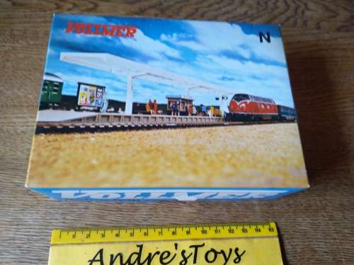Model train ~ Vollmer N Gauge Passenger Platforms, three sections 7525 ~ with original box