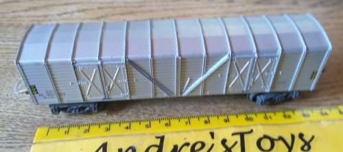 Model train ~ Lima OZ Silver Box Car