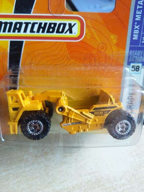 2007 Matchbox ~ No58 Scraper ~ Mint on Short card