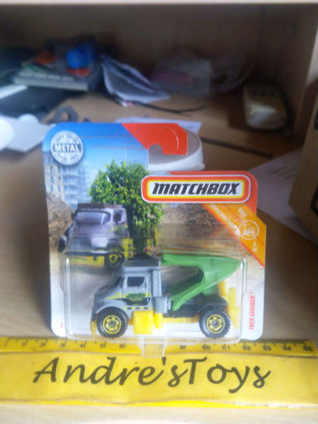 2018 Matchbox ~ Tree Lugger No35/125   ~ Mint on short card