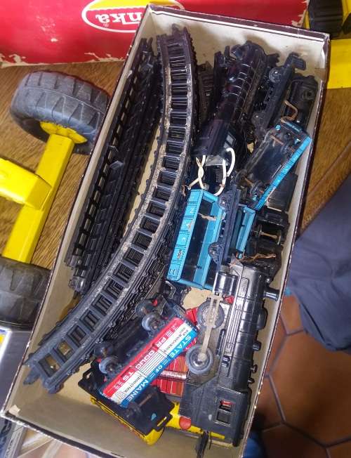 Model train lot ~ HAJI Made in Japan ~ Plastic with tin plate ~ Spares or repairs ~ HO