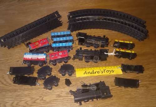 Model train lot ~ HAJI Made in Japan ~ Plastic with tin plate ~ Spares or repairs ~ HO