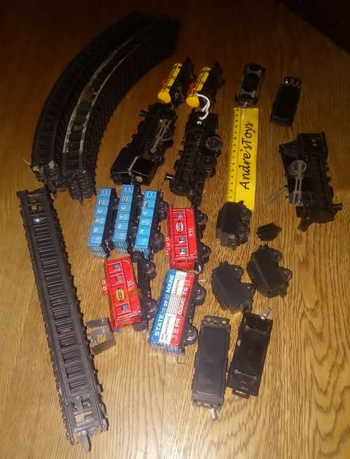 Model train lot ~ HAJI Made in Japan ~ Plastic with tin plate ~ Spares or repairs ~ HO