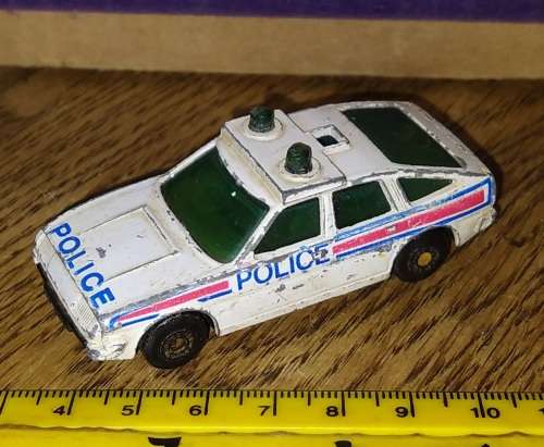 Matchbox  ~ no8 Rover 3500 Police car ~ Loose ~ 1980