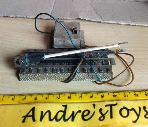 Model train ~ Marklin ~ HO ~ M Track ~  Uncoupling track section