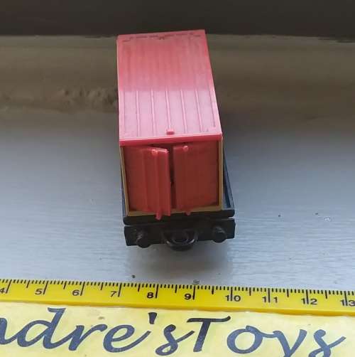 Matchbox  Superfast ~  Flat Car with container ~ Loose