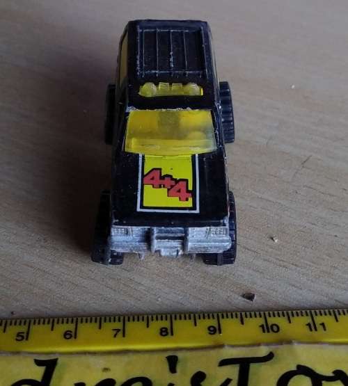 Hot Wheels ~ Blazer 4 X 4~ Loose ~ Made in malaysia