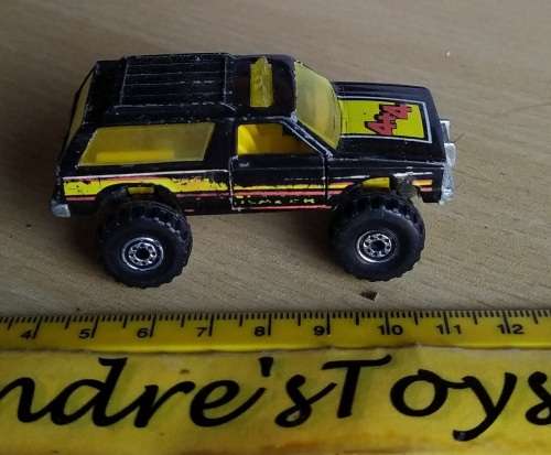 Hot Wheels ~ Blazer 4 X 4~ Loose ~ Made in malaysia