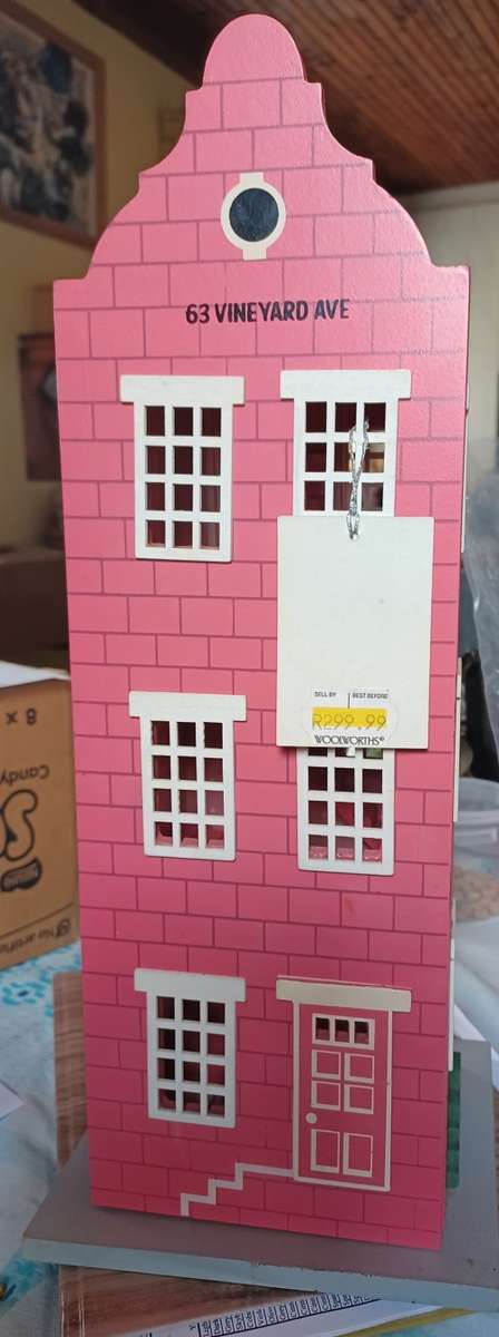 Woolworth's wooden apartment ~ Hand Made