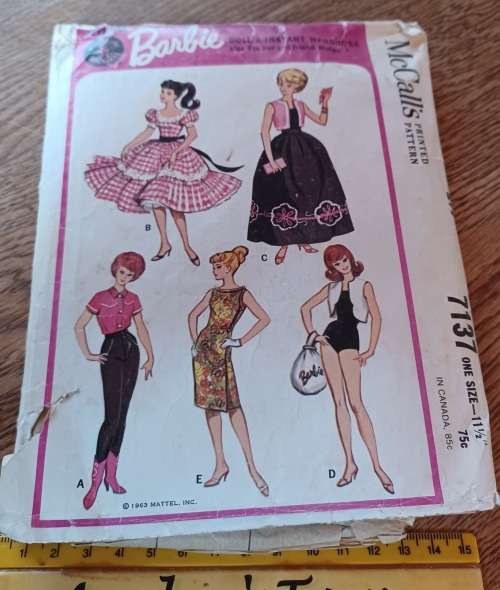 Vintage Barbie_ McCall`s Pattern #7137 (1963)