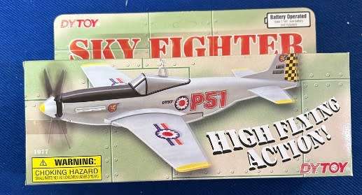 1997 D.Y.TOY ~  Sky Fighter ~ No1077 High Flying Action ~ 1977 ~ Battery Operated