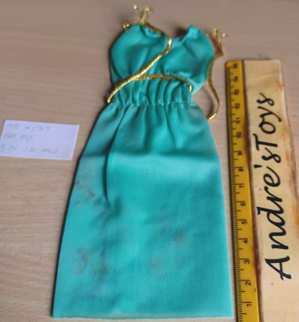 Vintage Barbie - 1979 #2769 Best Buy ~ Dress