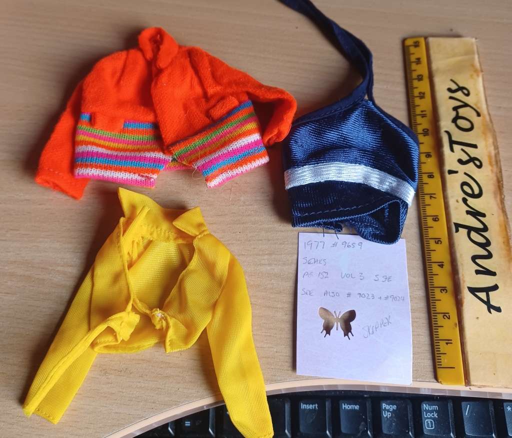 Vintage Barbie - Mix Tops