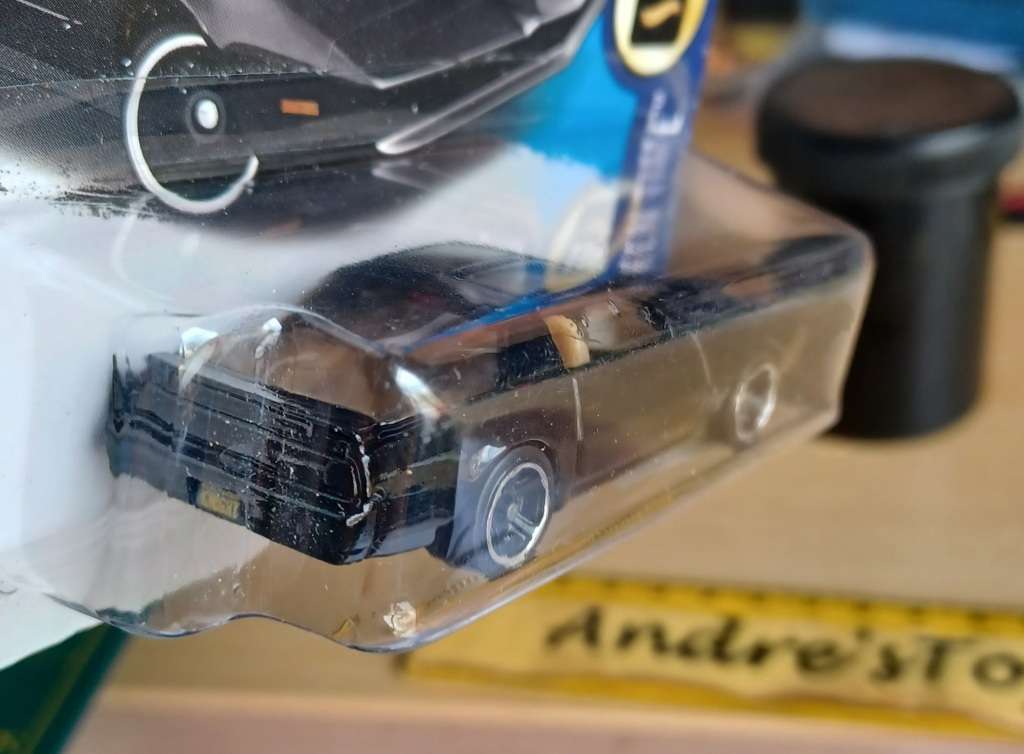 Hotwheels ~ HW Screen Time ~ K.I.T.T. ~ Carded (Kight Rider)