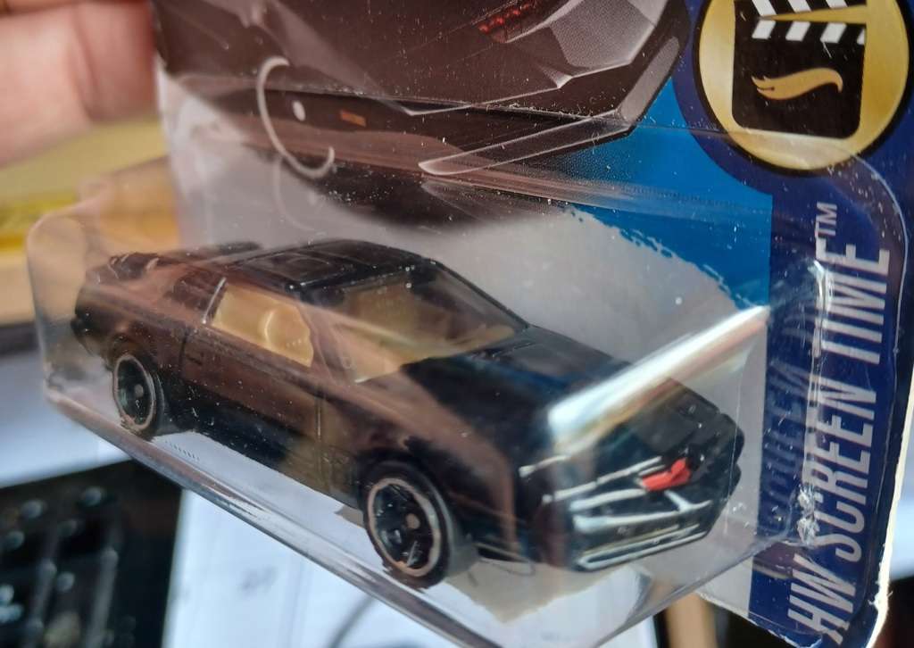 Hotwheels ~ HW Screen Time ~ K.I.T.T. ~ Carded (Kight Rider)