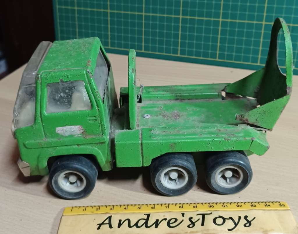 Vintage Metal (tin-plate) Cement truck