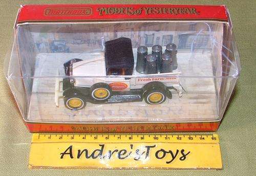 MATCHBOX  ~ MOY ~1930 Model "A" Ford Fresh Farm Milk die cast model boxed