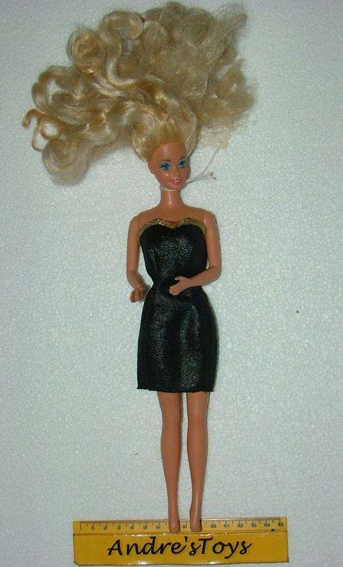 Barbie Doll: Blonde - Clothes are home-made