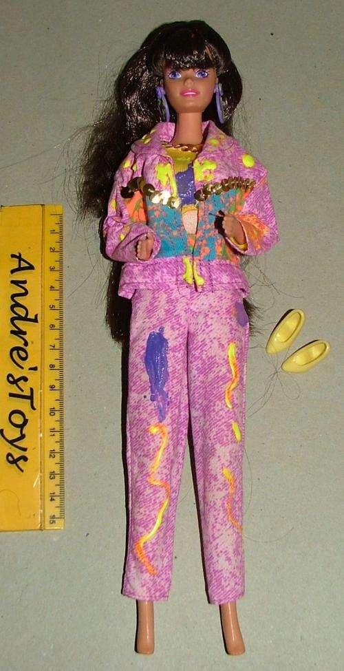 Barbie Doll: Brunette, Original Outfit