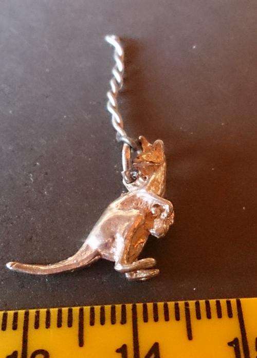 Vintage STERLING SILVER CHARM FOR BRACELET ~ Kangaroo