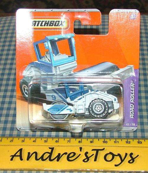 2010 Matchbox No43 - ROAD ROLLER -  Mint on short card