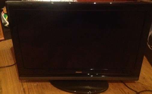 Mecer 32" LCD -  Model 32T51 (Broken)