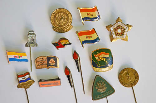 South African Republic 1960s selection of 15 vintage pin badges