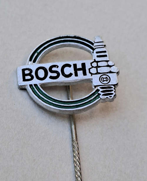 Car industry rare (Lot of 10) pin badges  Petroleum, Spark Plugs, Tyres, AA membership